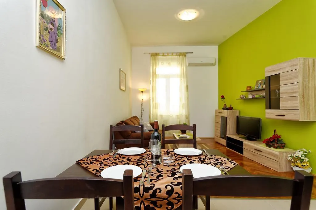 Apartment Eliana Zadar 0*,  Croácia